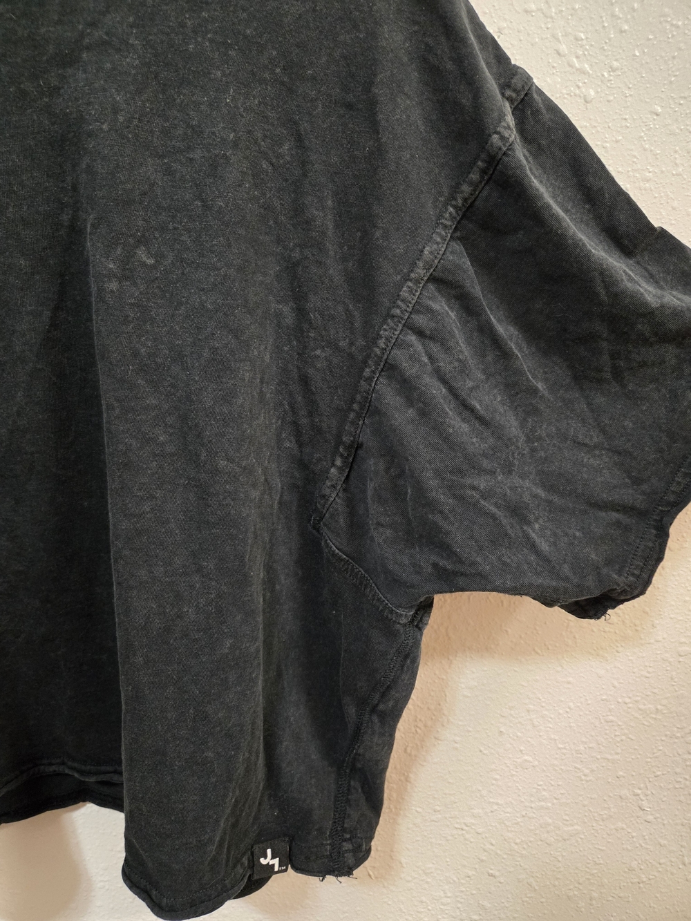 JoyLab Washed Black Cropped Tee - Picture 4 of 4